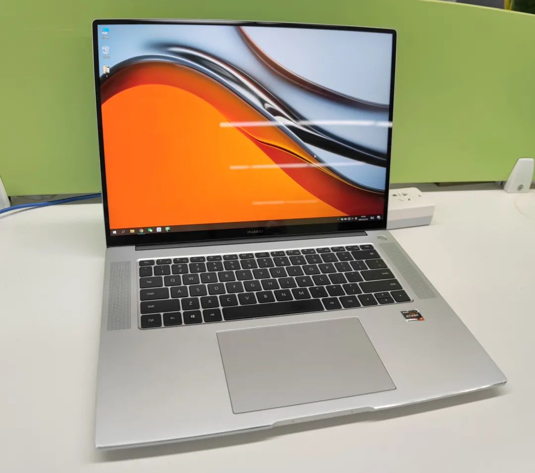 matebook16:(华为matebook16多少钱)